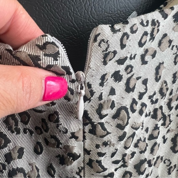 Sister Jane Jacquard Tempo Leopard Dress Size Large - Picture 9 of 11